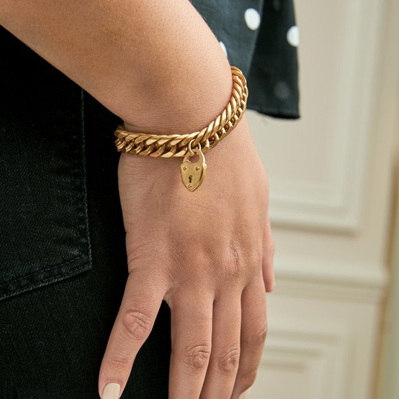 Stella & Dot | Chunky Link Vintage Gold Chain Link Heart Lock Bracelet - Picture 5 of 8